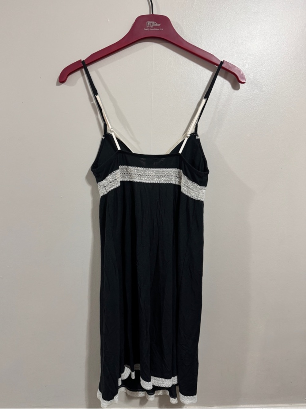 Victoria's Secret Black Slip with White Lace Trim Woman’s Size Small - Picture 2 of 4